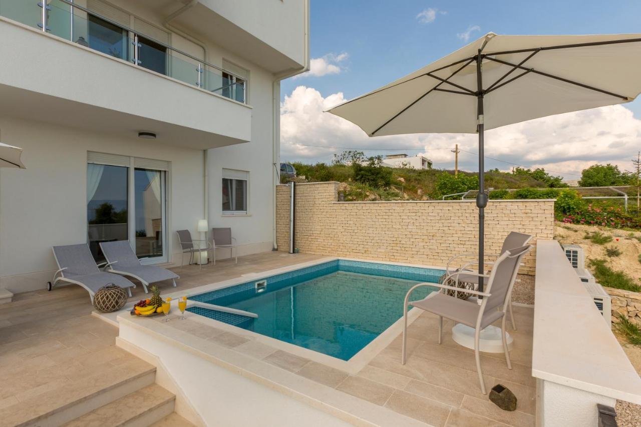Luxury Villa Bello Horizonte With Swimming Pool Split Ngoại thất bức ảnh